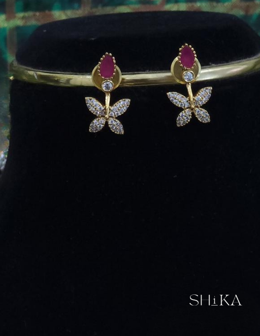 Nishi Floral Necklace Set