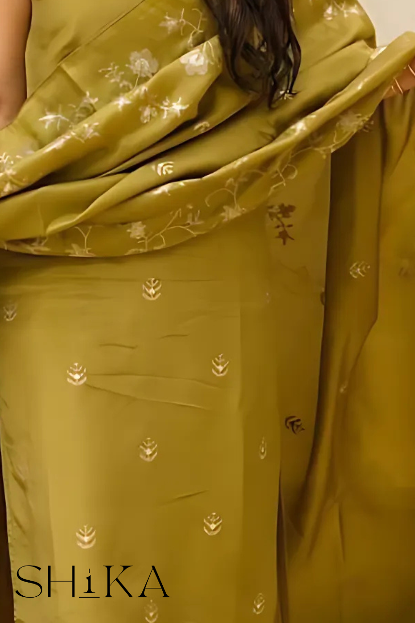 Leela Kurti set
