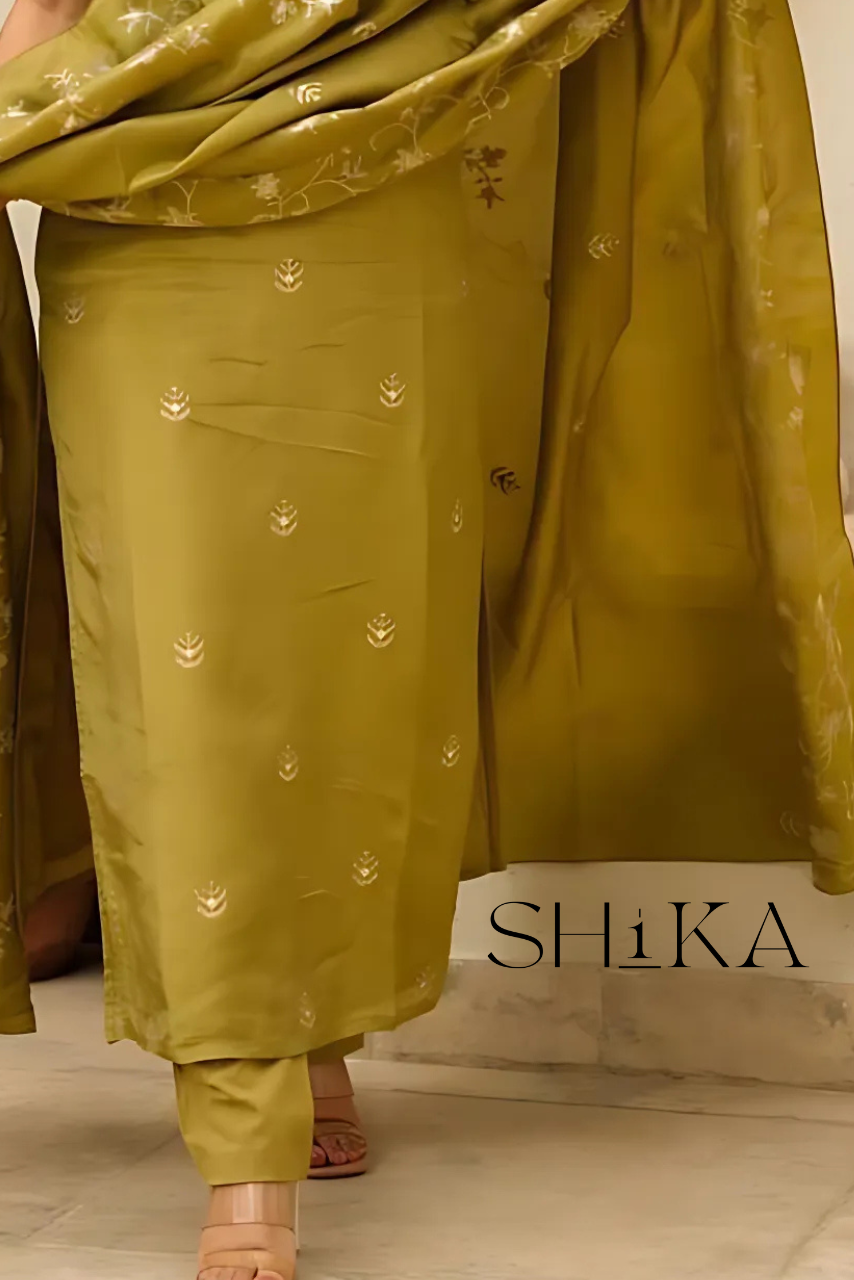 Leela Kurti set