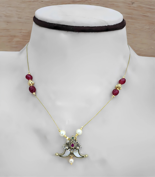 Puligoru Invisible Necklace
