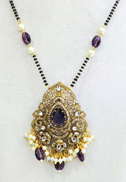Victorian Locket Nalla Pusalu