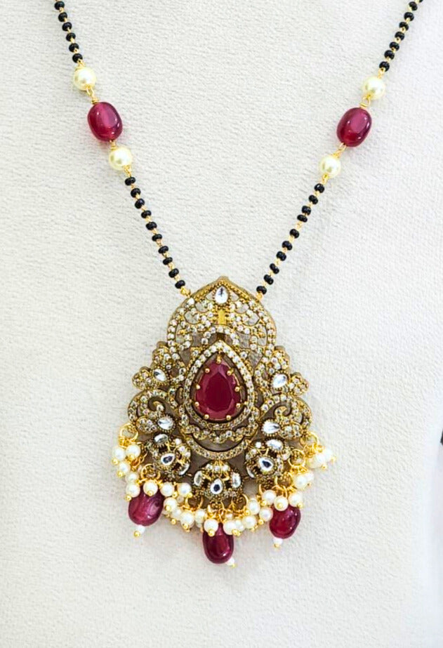 Victorian Locket Nalla Pusalu