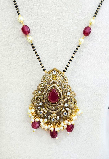 Victorian Locket Nalla Pusalu