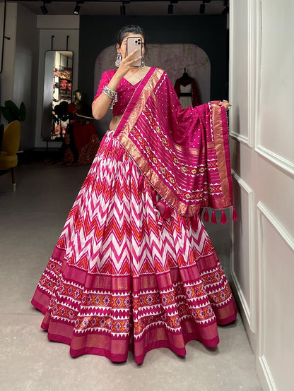 Geometric Patola Border Lehenga