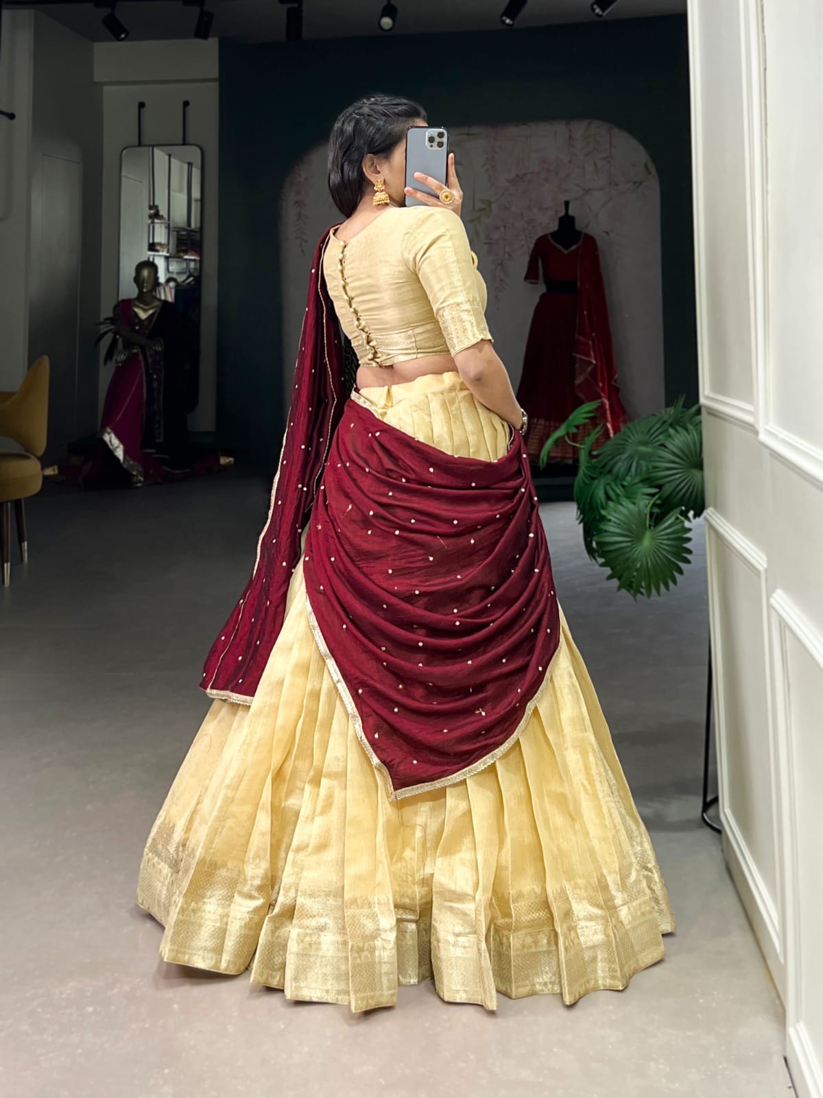 Kesariyaa Zari Lehenga