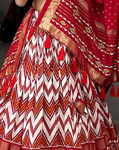 Geometric Patola Border Lehenga