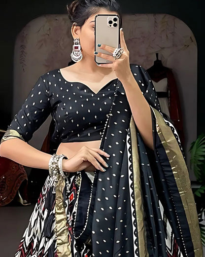 Geometric Patola Border Lehenga