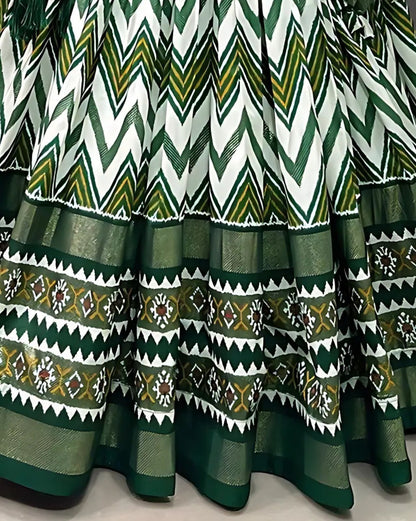 Geometric Patola Border Lehenga