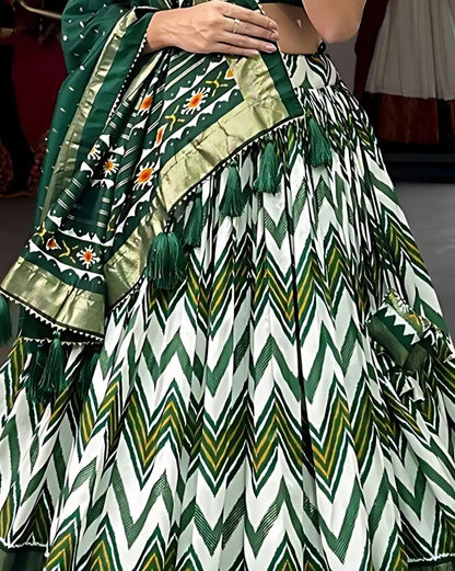 Geometric Patola Border Lehenga