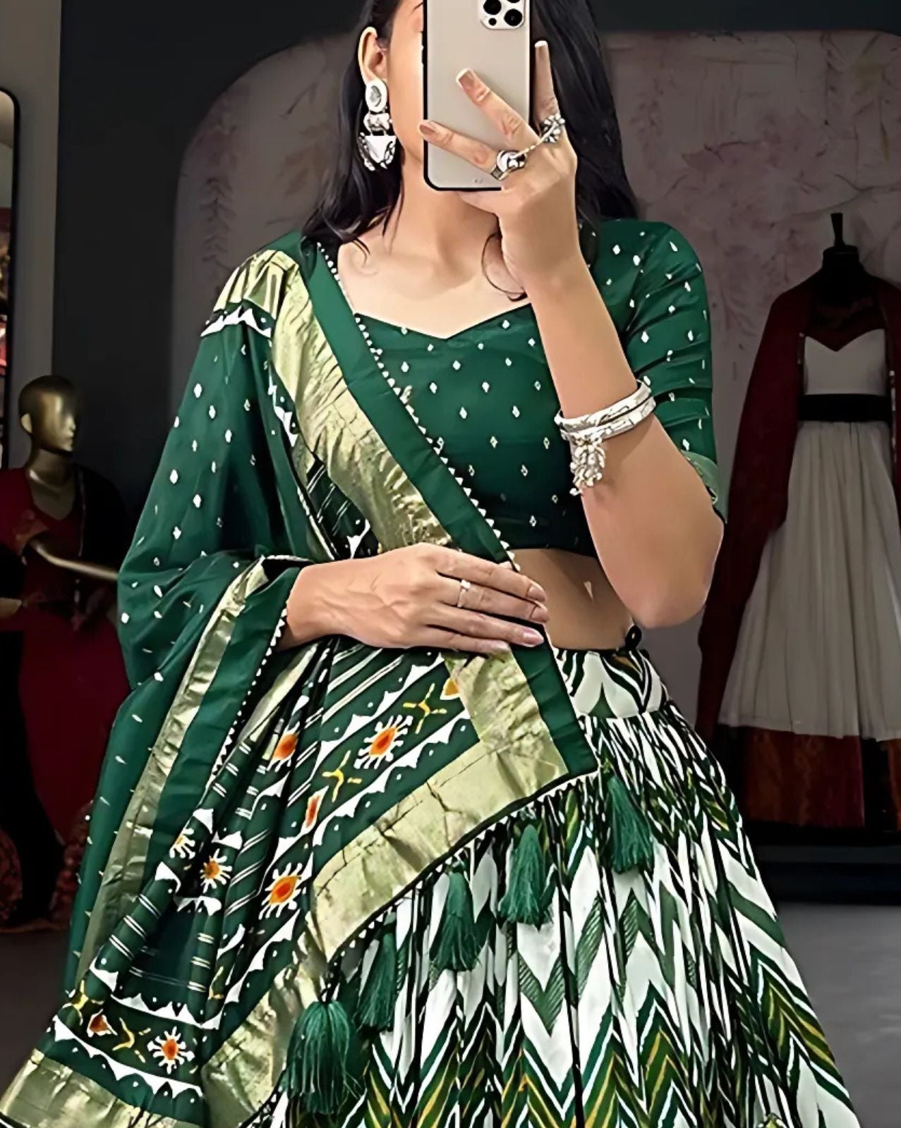 Geometric Patola Border Lehenga