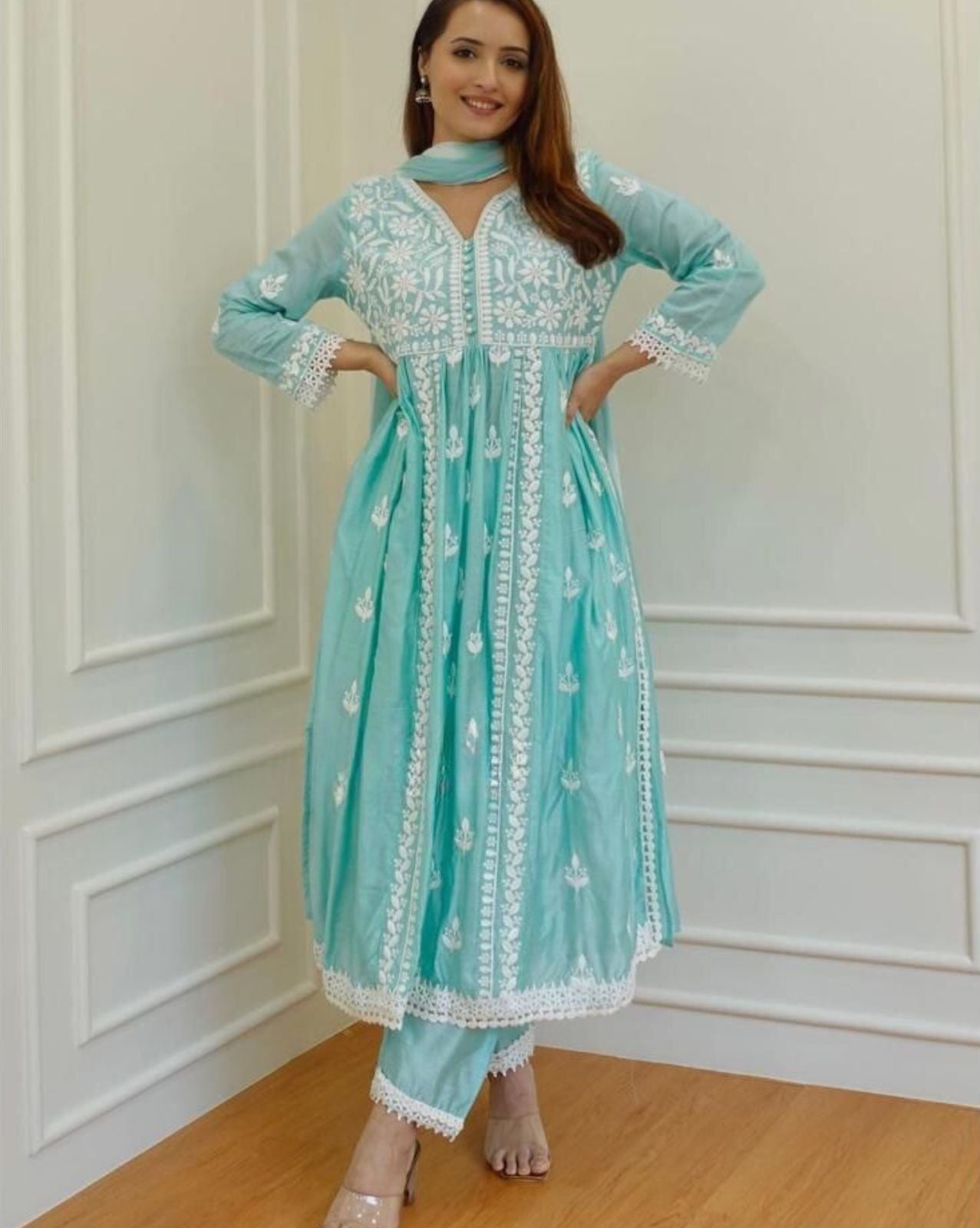 Chanda Chikankari